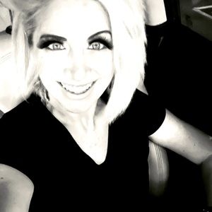 Meet your Posher, Allix